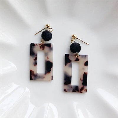 

2019 new brand design hand made leopard acrylic geometric earrings generous minimalist temperament earrings gift for women