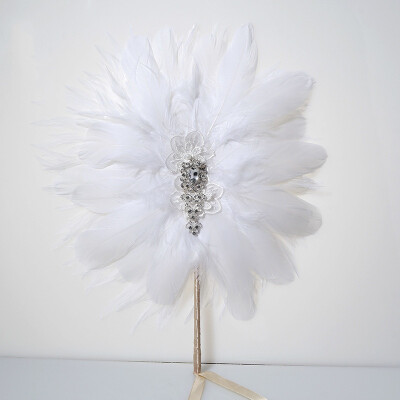 

Vintage Bridal Feather Bouquet Decorative Fan Crystal Bridesmaid 20s Gatsby Wedding Bouquet Flapper Accessories