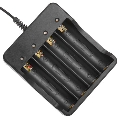 

4 Slots Universary Battery Charger 18650 Li-ion Battery Charger with LED Indicator
