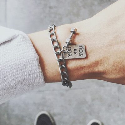 

Male&female couples bracelet ins minority design students Korean Kroxin hip hop bracelet personality cool chain