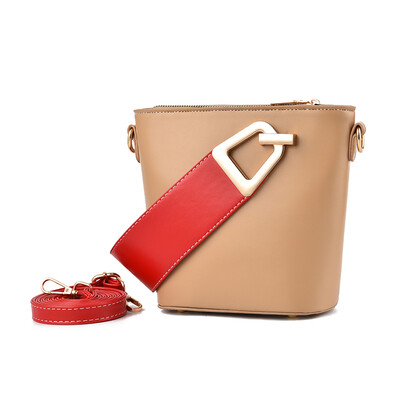 

Shangxin Baggage Girl Fashion Small CK Simple Water Barrel Baggage Mini-net Red Texture Baituan Slant Baggage
