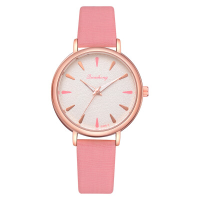 

Korean version of the creative concept petal scale quartz watch student personality casual PU leather fashion jewelry watch