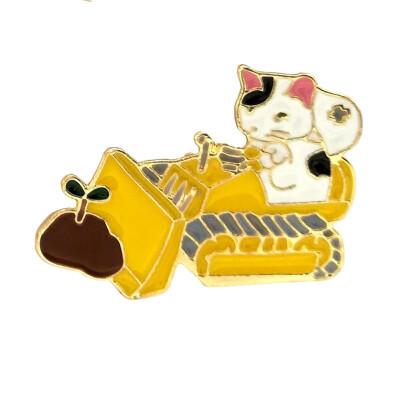 

Attractive fashion Cartoon Cat Enamel Piercing Brooch Pin Collar Badge Corsage Jewelry Fashion Creative Dress Accessories