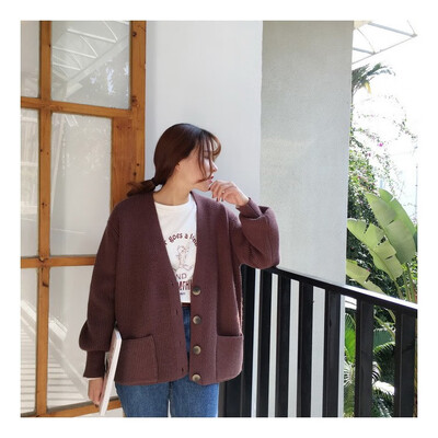 

Early spring 2018 Korean version languid single breasted v-neck lantern sleeve loose sweater cardigan short style jacket