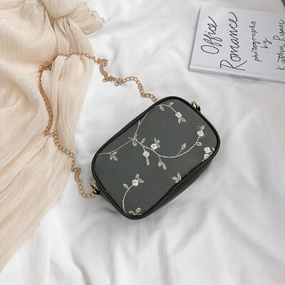 

2019 new wild temperament small square bag female chic embroidered Sen fairy neon bag fashion chain shoulder bag