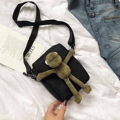 

Cartoon cute little frog canvas bag fashion cute messenger Messenger bag 2019 new casual simple&versatile shoulder bag