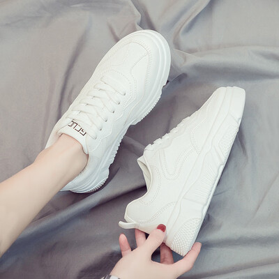 

Basic white shoes 2018 new autumn&winter Joker Torre thick bottom plus velvet Korean sports casual net red womens shoes