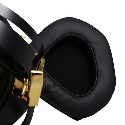 

IPASON Gaming Headphone E-sport Headset 71 Soundtrack Stereo USB Sound Card&Colorful Lights Gold