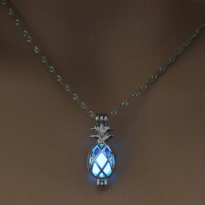 

1PC New Skull Glow In The Dark Chaming Luminous Horse Heart Owl Charm Women Jewelry Fashion Pendant Necklace