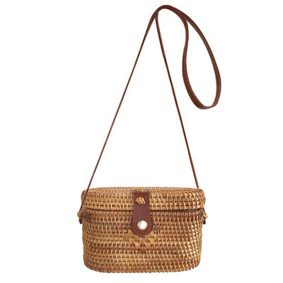 

Square Messenger Women Rattan Handbags Handmade Woven Beach Shoulder Bags