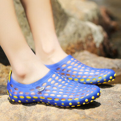 

Summer Mens Sandals Air-permeable Slippers