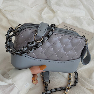 

Female 2019 new Lingge chain bag fashion small fragrance wind stray bag shoulder slung small square bag Hong Kong wind