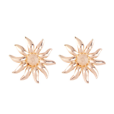

Solememo Multi Color Flower Wholesale Statement Earrings Bohemian Holiday Jewelry Vintage Cute Stud Earrings For Women E3133