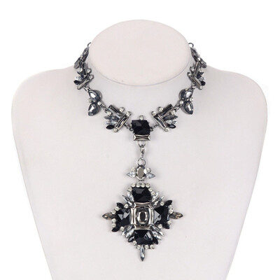 

Mothers Day Gift Fashion Luxury Alloy Necklace Pearled Necklace