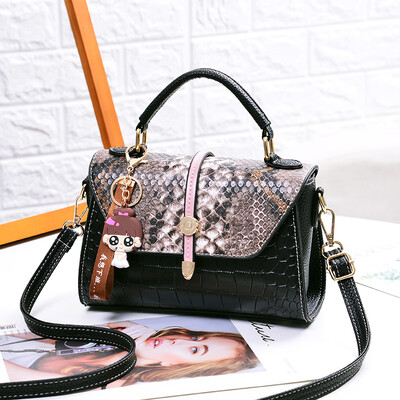 

2019 spring new womens bag small square bag handbag trend Korean version of the shoulder bag Messenger bag