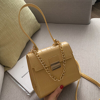 

Foreign style womens bag 2019 new Korean version of Joker texture slung chain fashion shoulder portable small square bag