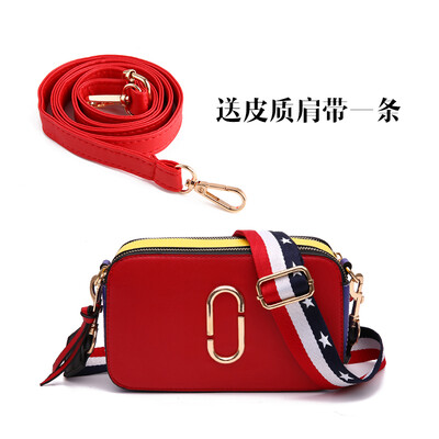 

On the New Female Trend Korean Edition Girls Fashion Baitao Ladies One Shoulder Slant Square Bag Simple
