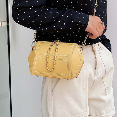 

Womens bag 2019 new fashion chain bag summer small fresh messenger bag wild inssen chain bag handbag