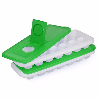 

No Spill Ice Cube Tray With Removable Cover