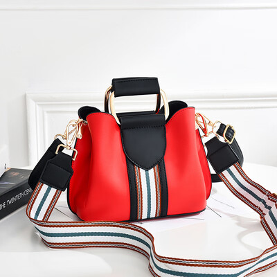 

Womens Large-capacity Bag Summer Korean Version Fashion Baitao Broadband Slant Bag Womens One-shoulder Bag