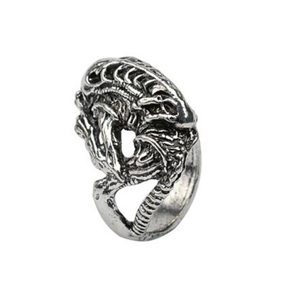 

Punk Ring Alien Warrior Rings Cool Animal Skull Biker Ring For Men&Women