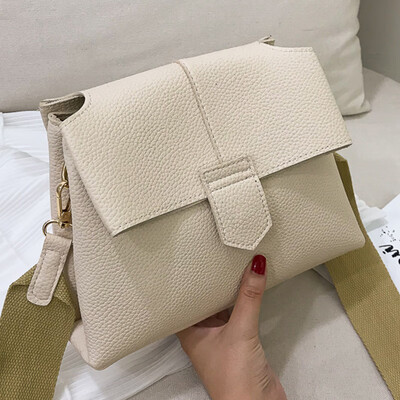 

2019 New Japanese Mori Literary Vintage Wide Shoulder Square Bag Literary Fan Womens Bag Single Shoulder Messenger Bag