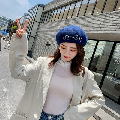 

Ms beret autumn&winter Korean embroidery Japanese British retro red bud hat plush painter hat wholesale