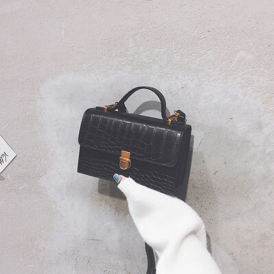 

Advanced sense of the ocean handbag handbags new 2019 fashion retro shoulder bag wild ins vintage crossbody bag