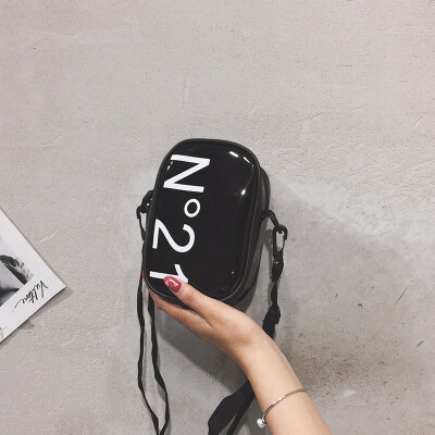 

New small bag female 2019 new Korean version of the wild letter transparent shoulder Messenger bag ins jelly small round bag