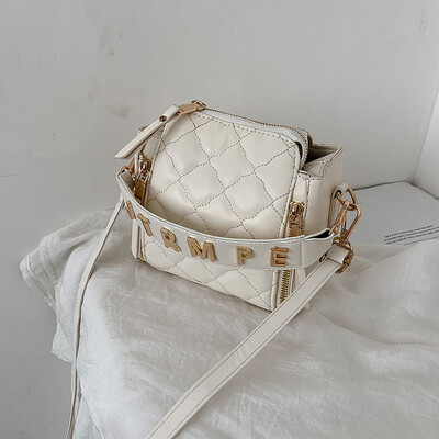 

Qiao Bani 2019 new Korean version of the fashion Dongdaemun embroidery line letter pillow bag hand strap shoulder diagonal tide handbag