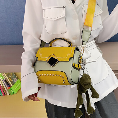 

New small bag female 2019 new wave Korean version of the wild handbag shoulder Messenger bag ins super fire small square bag