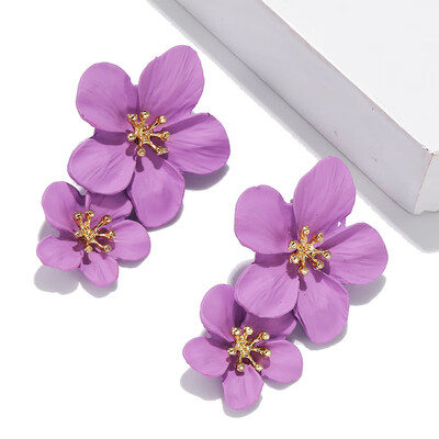 

2019 New Korean Earrings Fresh And Lovely Fashion Exaggerated Metal Petals Womens Earrings Suitable For Winter Girls Jewelry