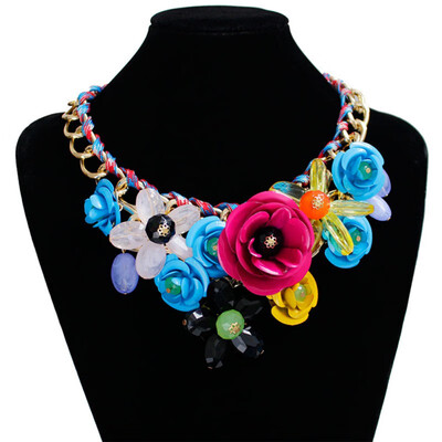 

Women Flower Necklace Gem Pendant Rope Woven Necklace For Women Gift Ladies
