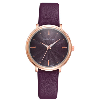 

European&American hot womens wild fashion watch trend retro high quality PU leather quartz watch