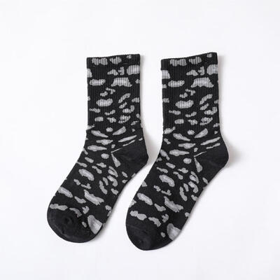 

Vintage Leopard Print Soft Cotton Breathable Women Elastic Middle Tube Socks