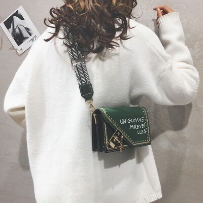 

Womens bag 2019 new fashion wide shoulder strap shoulder bag wild ins matte Messenger bag net red mini bag