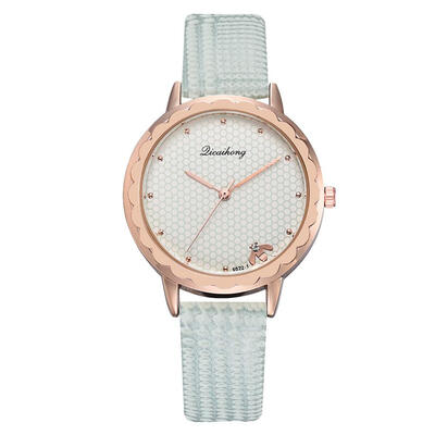 

Hot Creative Women Watches Honeycomb Dial Fashion Quartz Wristwatch Featured Ladies Temperament Clock Gift Zegarek Damski
