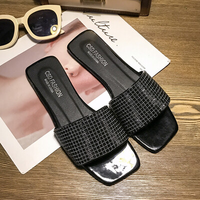 

Slippers for female summer wear Joker flat rhinestones drag Korean fashion holiday beach shoes