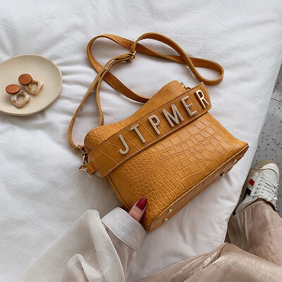 

Advanced sense of foreign style womens bag 2019 new retro portable messenger bag fashion crocodile pattern bucket bag tide