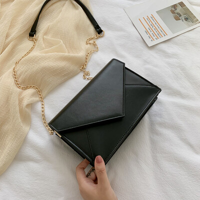 

2019 new small fresh bag Korean version of the simple wild temperament shoulder bag female fashion casual Messenger small square bag