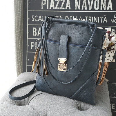 

Tailored Womens Leather Satchel Cross Body Shoulder Messenger Bag Black