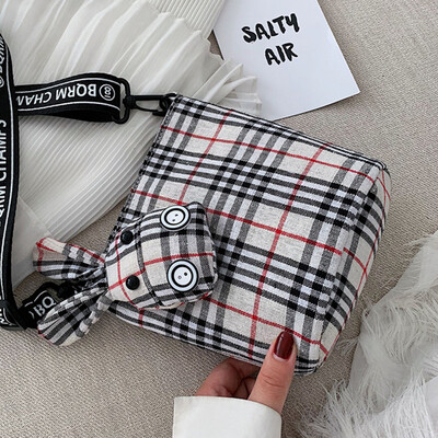 

Girl bag girl 2019 broadband fashion autumn&winter new plaid Korean version of chic slanted bucket bag