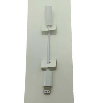 

Lightning To 35mm Headphone Converter Mini Audio Adapter For IPHONE