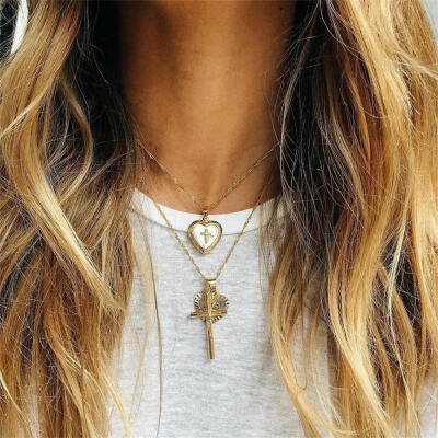 

Bohemian Necklaces Double Heart Cross Pendant Clavicle Chain Multilayer Gold Necklace Set Birthday Party Jewelry Accessories