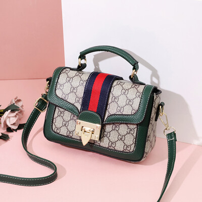 

Summer female Korean wave simple ladies shoulder slung portable womens fashion small square bag