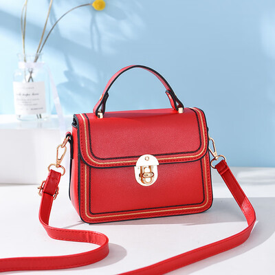 

2019 spring new single shoulder diagonal small bag Korean fashion wild women bag Messenger small square bag