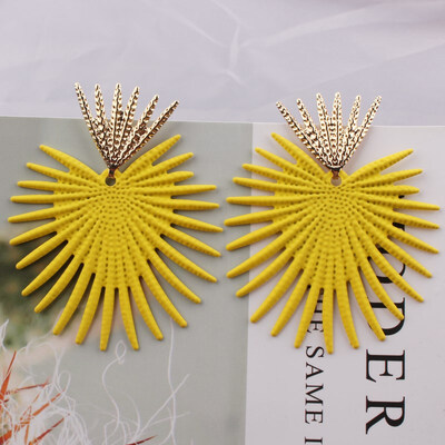 

EK302 Geometric Irregular Drop Earring for Women European Fashion Fan Leaf Earrings Exaggerated Metal Earrings Party Jewelry