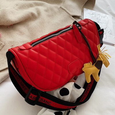 

On the new texture bag 2019 new Korean Joker Messenger bag fashion chest bag foreign gas disco bag