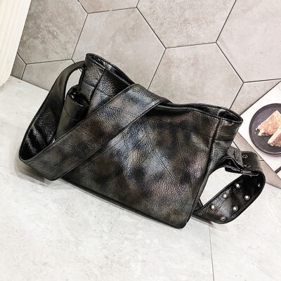 

Tailored Womens Solid color large-capacity shoulder bag casual wild Messenger bag