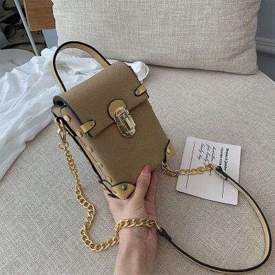 

Ins simple mobile phone small bag fashion frosted rivet bag new 2019 womens small square bag shoulder Messenger bag